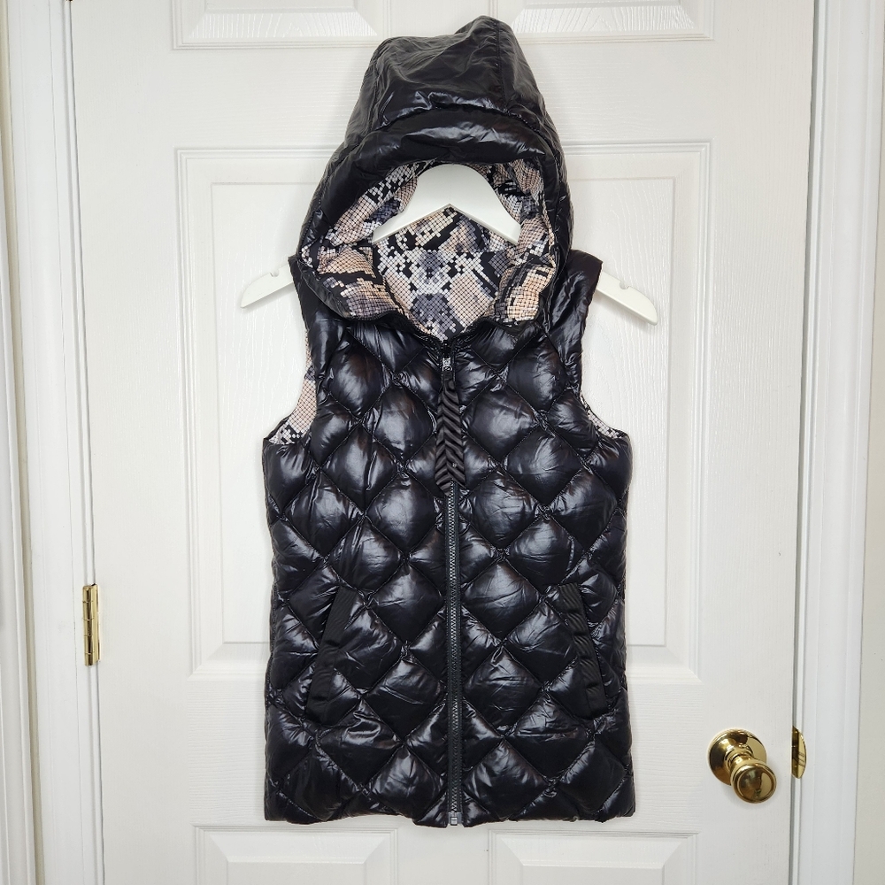 Lululemon Reversible Snakeskin Black Hooded Puffer Vest Size 4